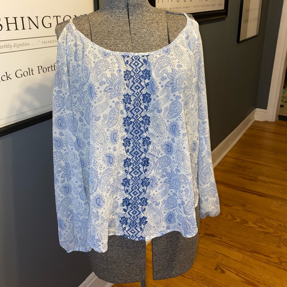 Rewind Cold Shoulder Paisley Print Top